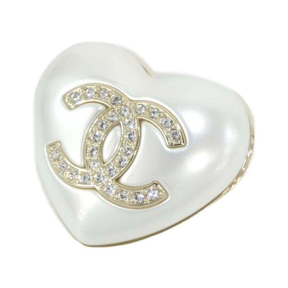 CHANEL Authentic White Brooch